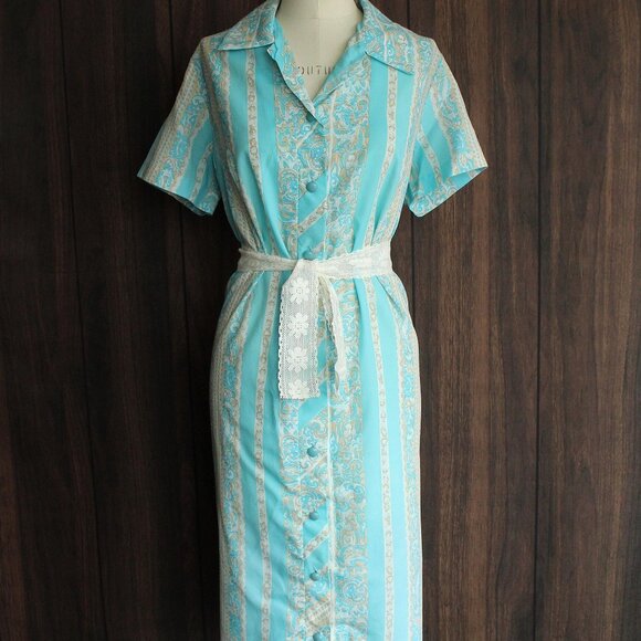 Vintage 1960s Dress, Volup Size in Blue White and Tan, Mod Style - Picture 2 of 10